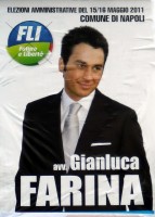 il candidato farina di fli, dal collo reclinato verso destra
