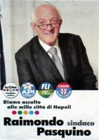 il candidato del terzo polo pasquino, incline a sinistra